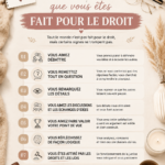 Femme souriante lisant un livre de droit, symbolisant l'étudiant en droit passionné.