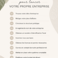 Femme au bureau planifiant son projet entrepreneurial