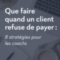 Image d'une femme professionnelle examinant des documents financiers liés à des paiements