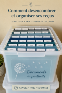 Femme organisant des reçus sur une table, gestes pratiques pour le désencombrement.