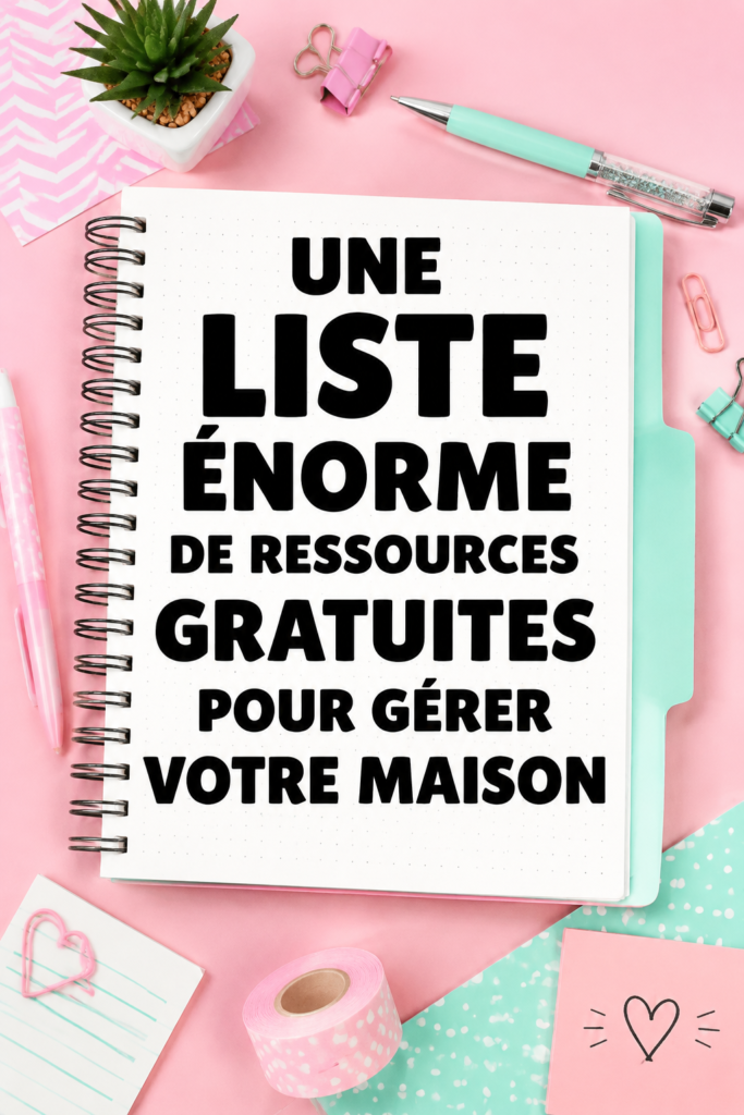 Une femme souriante utilisant des outils gratuits pour son entreprise à domicile.