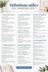 Siège en bois et clés sur une table représentant l'immobilier et les définitions.